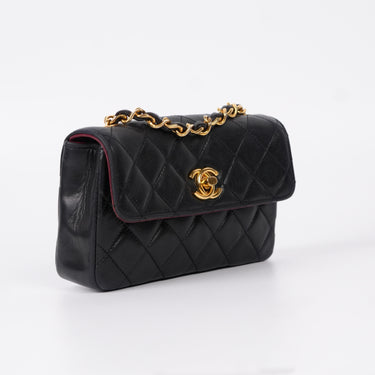 Cute Chanel mini in black leather ref. 7940