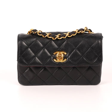 Cute Chanel mini in black leather ref. 7940