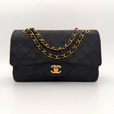 Chanel Timeless 25 Classic double flap bag black lambskin leather vintage