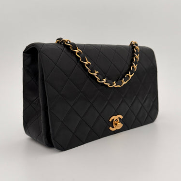 Chanel full flap vintage