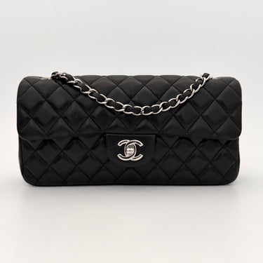 Chanel black bag, excellent condition! ref. 8066